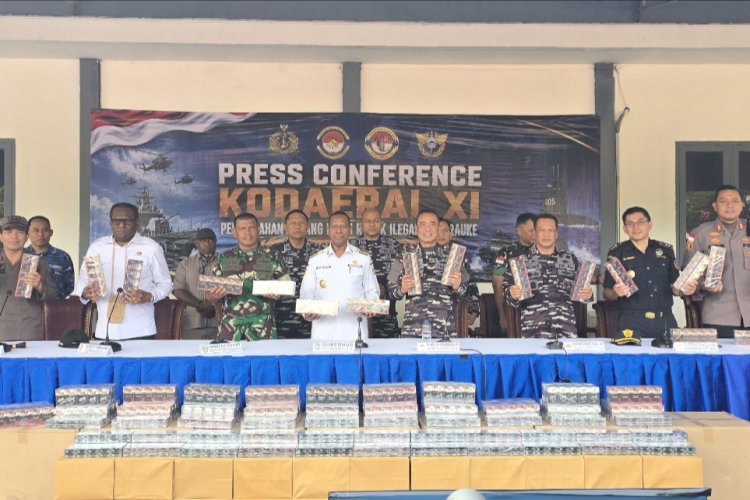 Pangkoarmada RI Pimpin Langsung Pemusnahan 1,4 Juta Batang Rokok Ilegal di Merauke, Denda Capai Rp 3,35 Miliar
