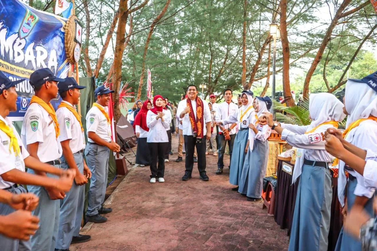 190 Pelajar Bintan Ikuti Jumbara PMR di Pantai Dugong, Bupati Tekankan Pembentukan Karakter Kemanusiaan