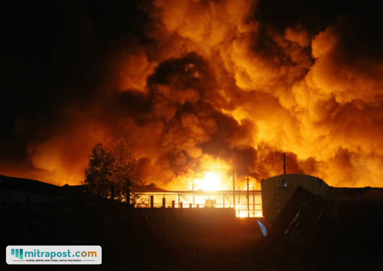 Pabrik Rokok CV Karunia di Jabon Sidoarjo Terbakar Hebat, Kerugian Capai Ratusan Juta Rupiah