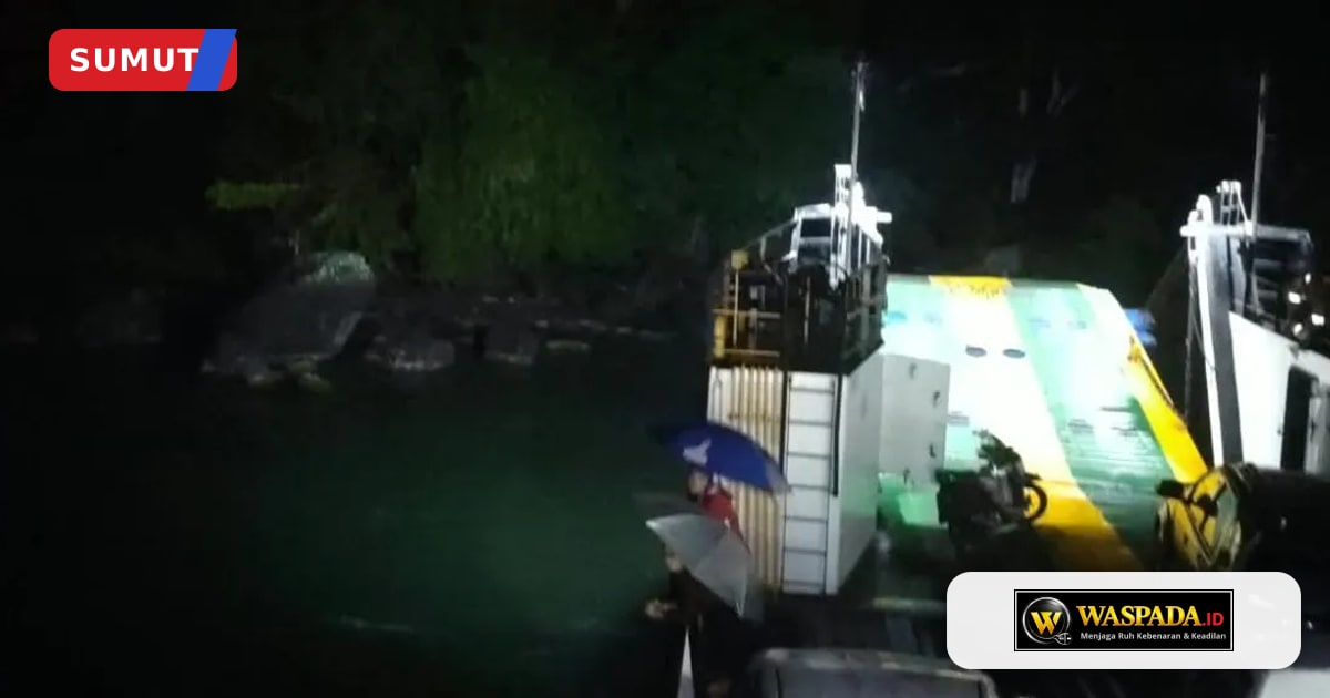 KMP Sumut II Kandas di Perairan Dangkal Danau Toba, 120 Penumpang Dievakuasi ke Kapal Lain