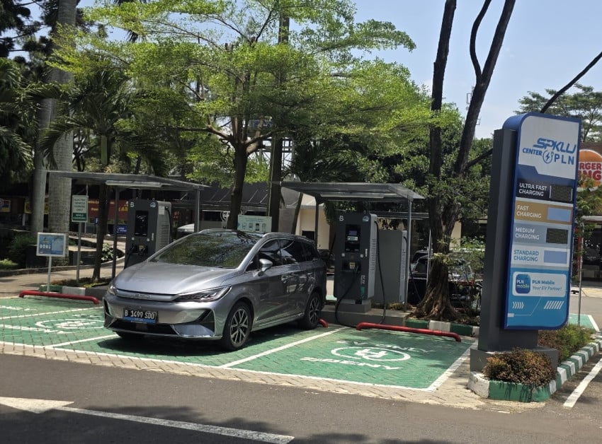 Rasio SPKLU 1:47 di Jakarta: Antre Cas Mobil Listrik Kini Pakai Badan, Bukan Mobil