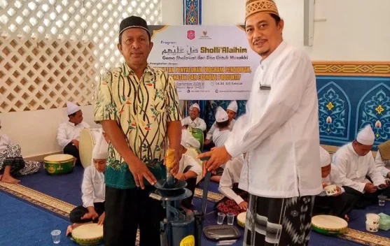 BAZNAS Bone Bolango Salurkan ZIS Rp75,35 Juta untuk 33 UMKM hingga Beasiswa, Penyaluran Bertepatan Maulid