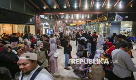 InJourney Airports Catat 33 Penerbangan Terdampak Abu Vulkanik