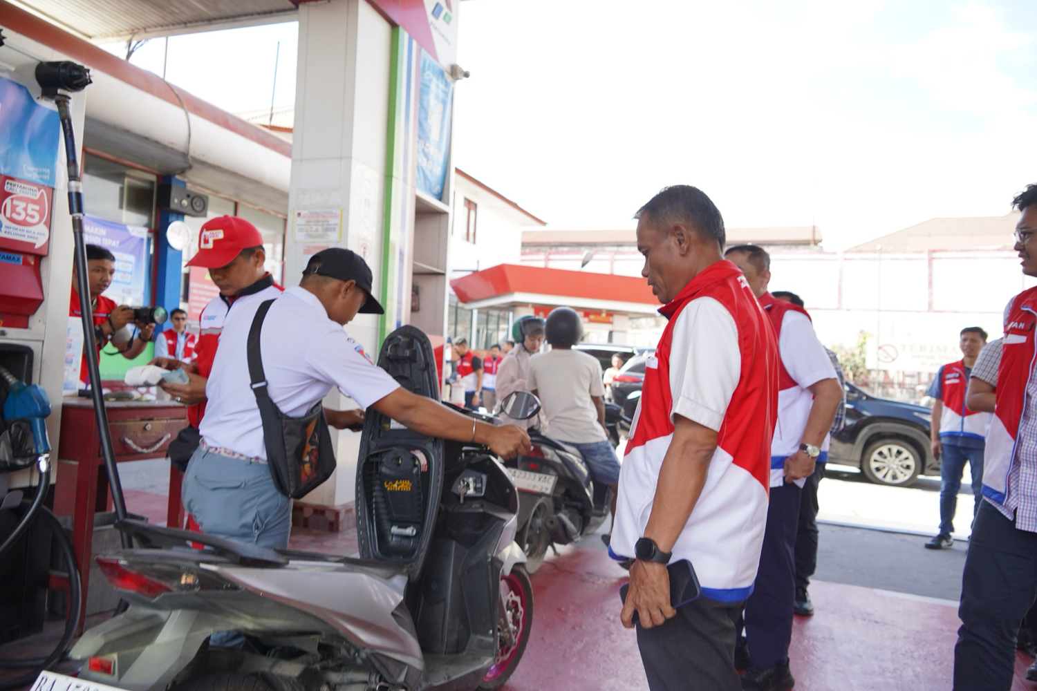 Pertamina Tindak 31 SPBU Nakal di Sumbar dan Ambil Alih Pengelolaan