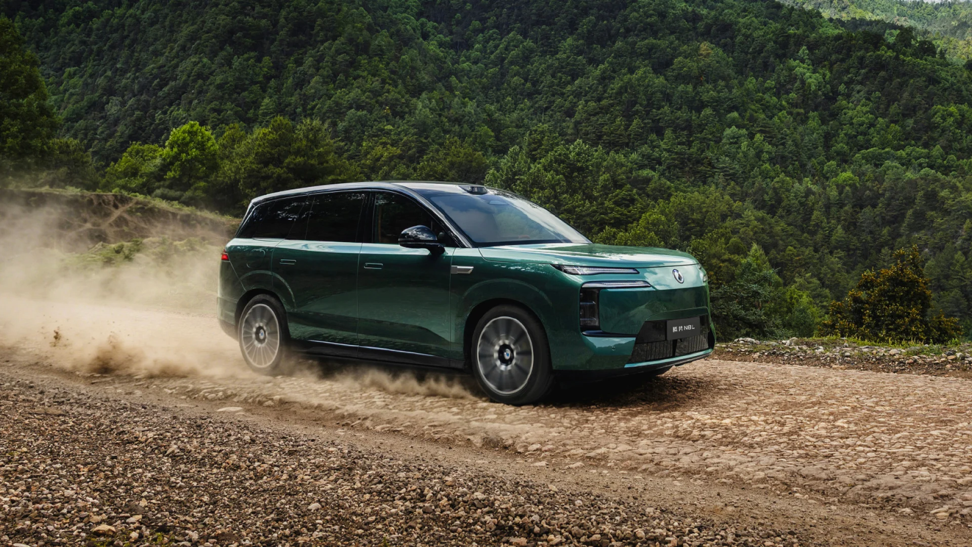 Denza N8L EV Meluncur 14 September 2026, Baterai 130 kWh dan Jarak Tempuh 960 Km