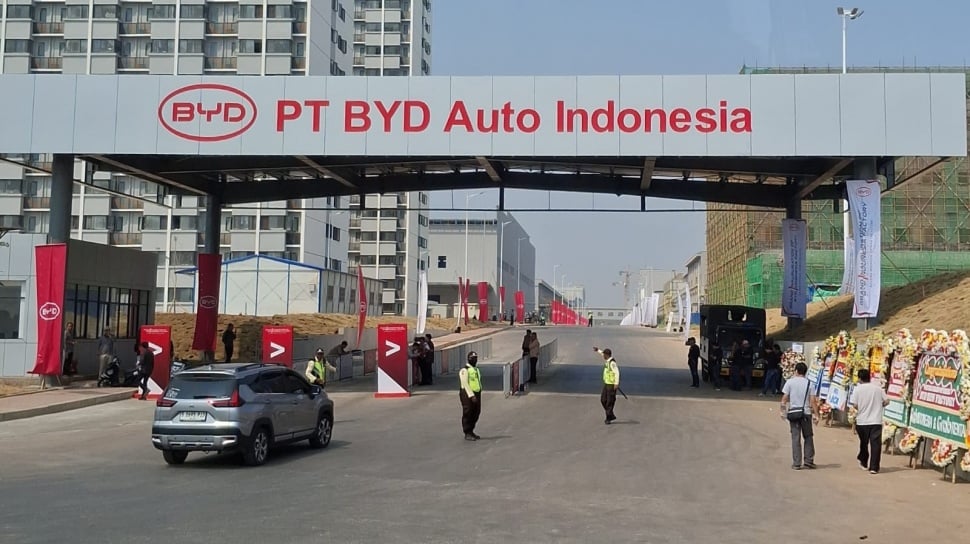 Pabrik BYD Subang Mulai Produksi Atto 1 dan M6 DM, Harga Dipastikan Tak Turun