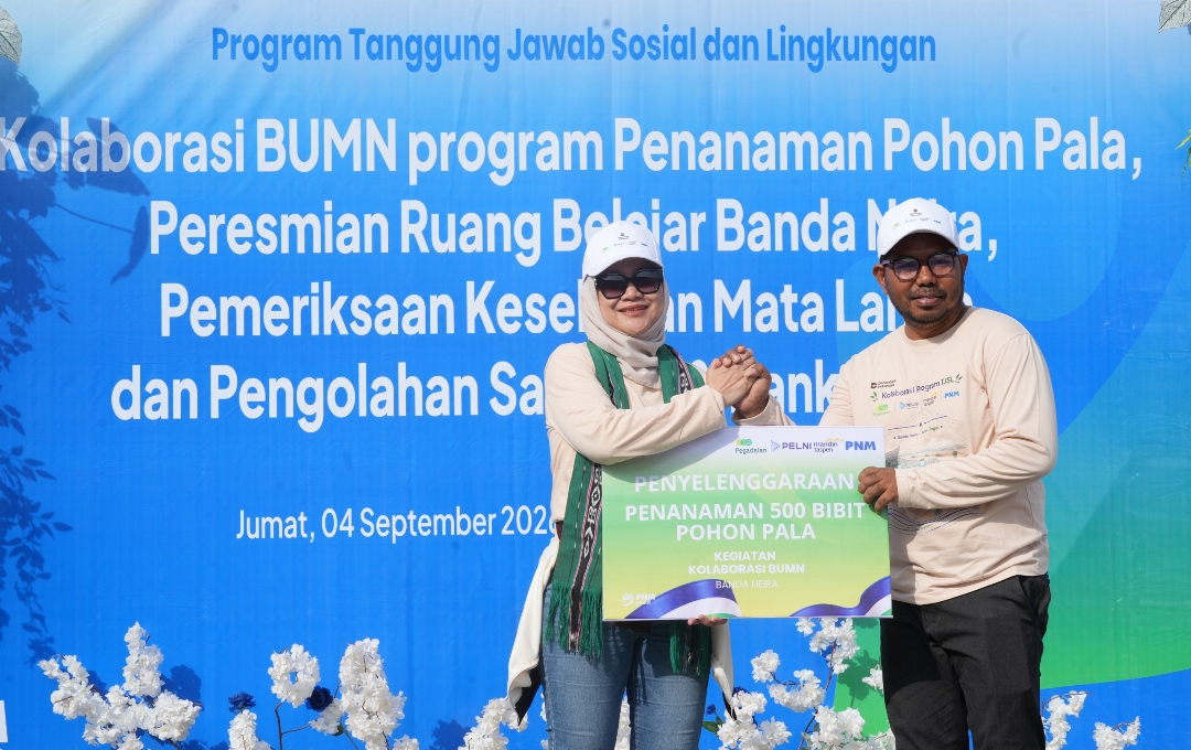 Sinergi 4 BUMN di Banda Neira Tanam 500 Bibit Pala untuk 30 Petani hingga Periksa Mata 100 Lansia