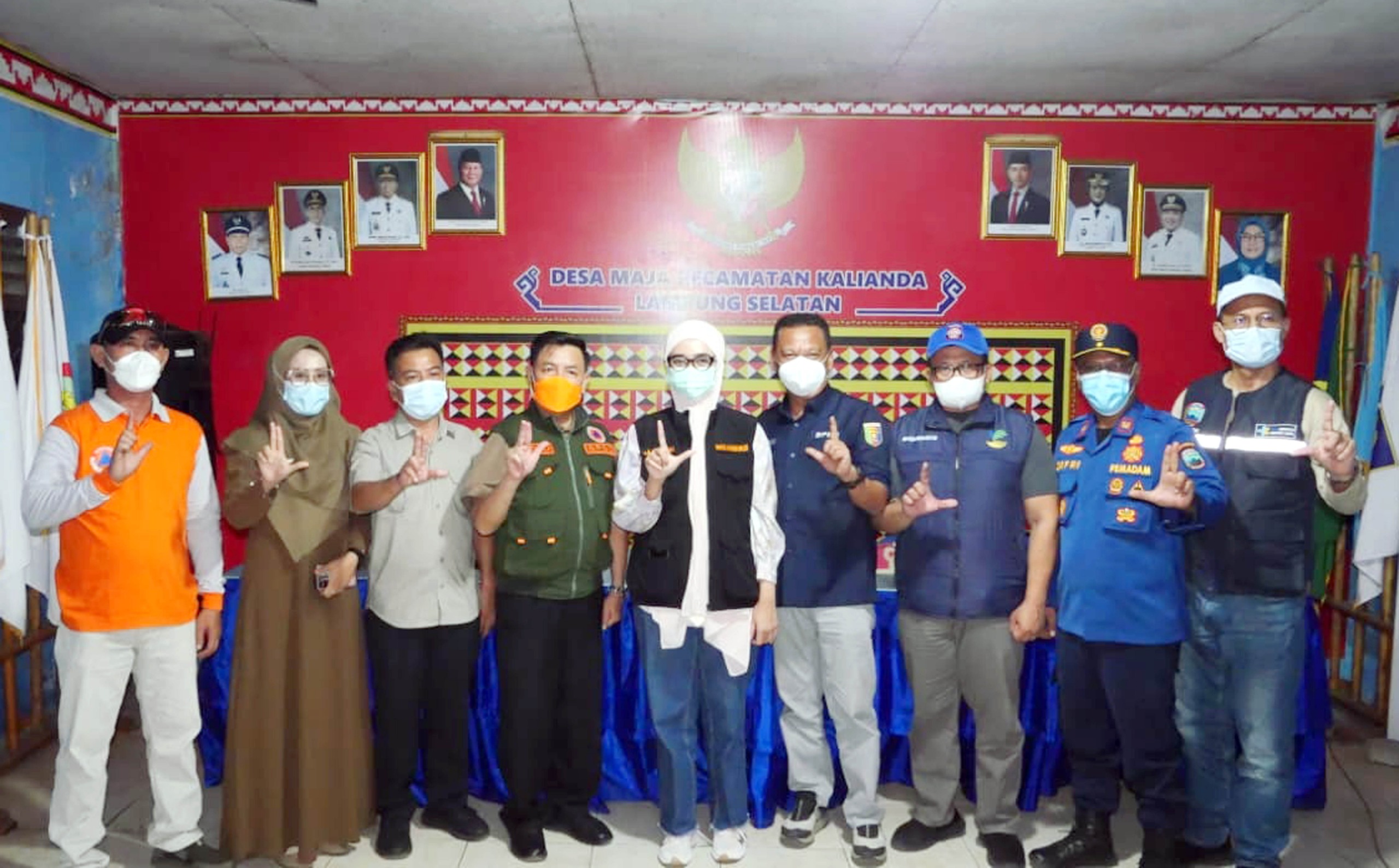 Wagub Lampung Jihan Nurlela Tinjau Kesiapan Desa Maja Hadapi Erupsi Anak Krakatau: Masker dan Oksigen Disiagakan
