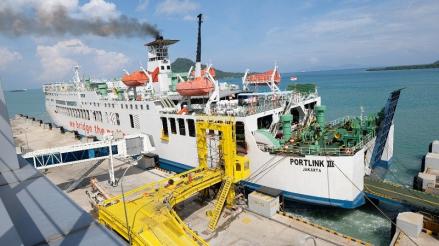 ASDP Jaga Layanan Feri Merak–Bakauheni Saat Anak Krakatau Siaga