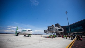 Erupsi Anak Krakatau: Kemenhub Siapkan Lima Bandara Alternatif, Singapore Airlines dan Garuda Lebih Dulu Pindah Rute
