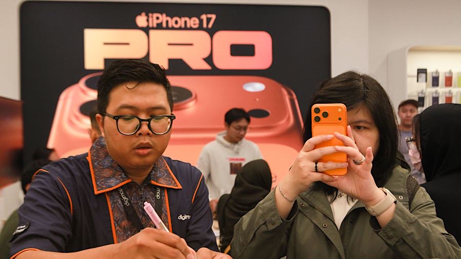 Pixel 11 Pro XL vs iPhone 17 Pro Max: Layar Lebih Terang, Tapi Apple Menang di Video