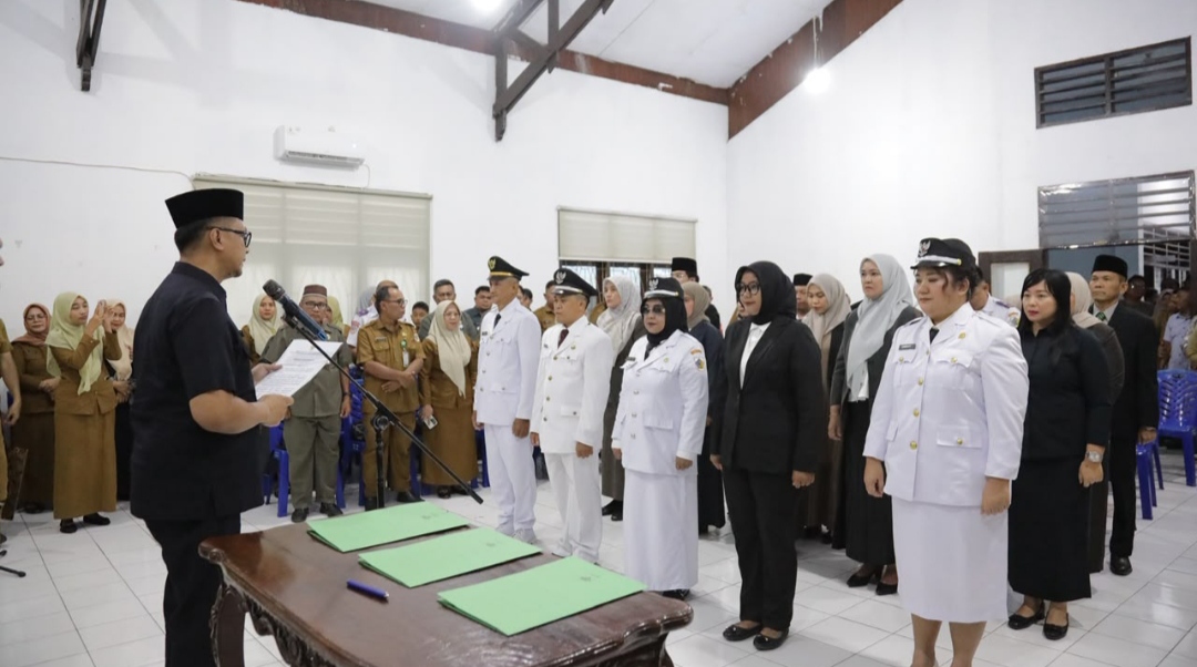 Sekda Kotamobagu Sofyan Mokoginta Lantik 20 Pejabat, Isi Jabatan Kosong yang Sempat Dipegang Plt