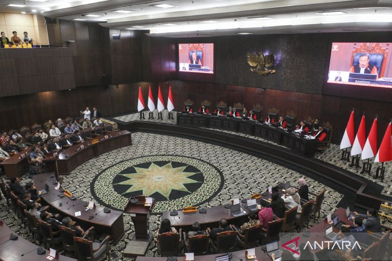 MK Bacakan Putusan Empat Uji Materiil Hari Ini: Gugatan PNS NTT atas UU ITE hingga Nasib Pasal Korporasi KUHAP