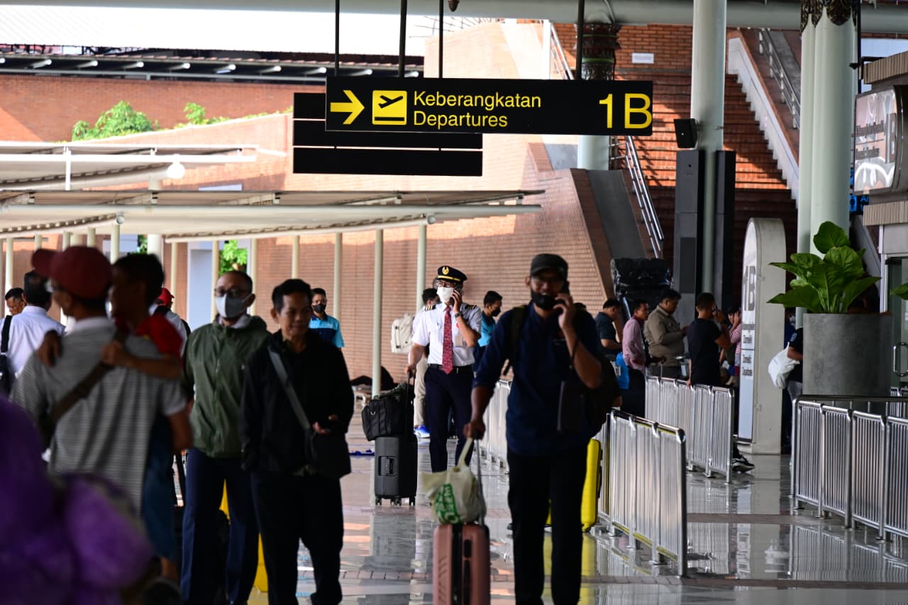 Enam Bandara Alternatif Disiapkan Pemerintah untuk Jaga Konektivitas Penerbangan Akibat Abu Vulkanik Gunung Anak Krakatau