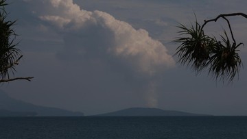 Aktivitas Gunung Anak Krakatau Masih Siaga, PVMBG Catat Erupsi Terus Berhenti