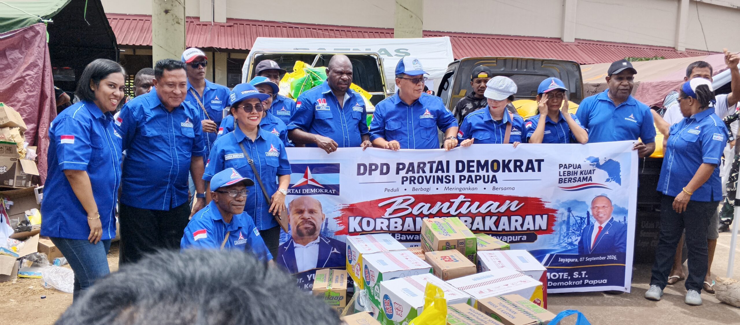 Partai Demokrat Papua Salurkan 2 Ton Beras dan Perlengkapan untuk Korban Kebakaran di Mandala Jayapura