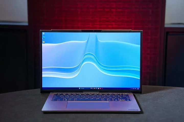 IFA 2026: Tecno Pamer HP Tanpa Bezel 0 mm, Lenovo Bawa Laptop Layar Gulung
