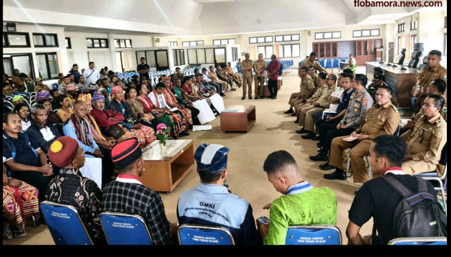 10 Tuntutan Cipayung Plus TTS ke Bupati Eduard Markus Lioe: SK Pemberhentian Sekdes Bijaepunu Dijanjikan Tuntas Minggu Ini