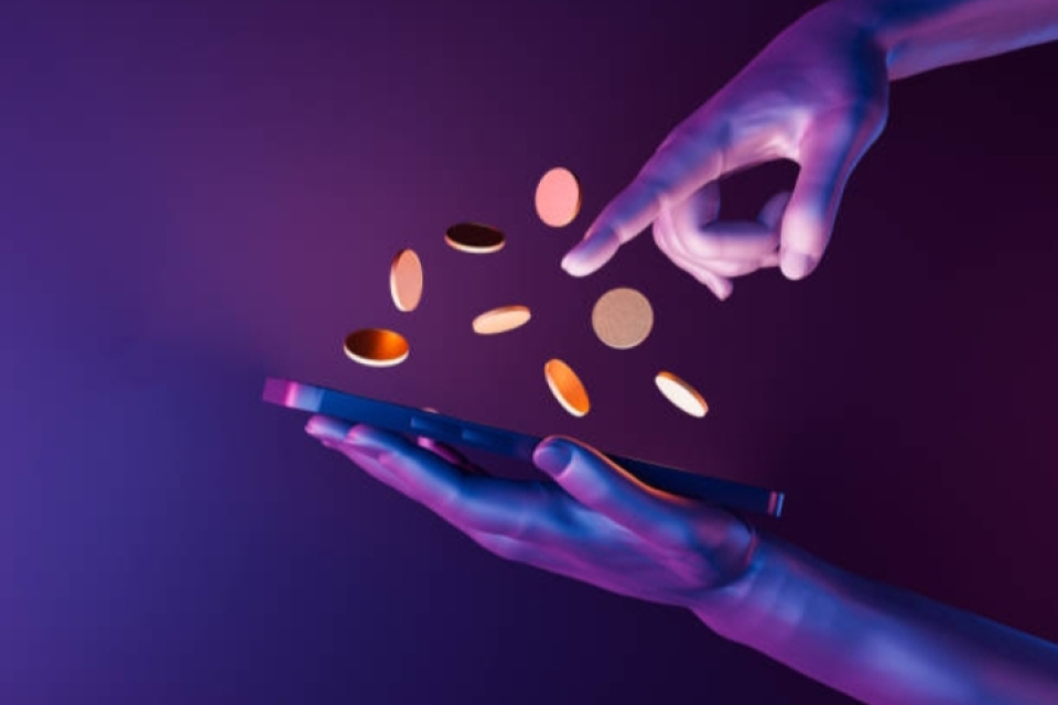 4 Aplikasi Trading Crypto Resmi Berizin OJK: Pintu, Pluang, Indodax, Upbit