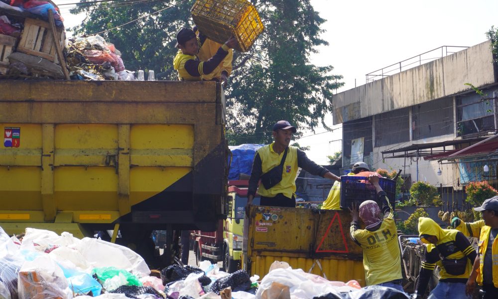 Kebakaran TPAS Galuga Hentikan Sementara Pembuangan Sampah Kota Bogor, 450 Ton Sempat Tertahan di Truk