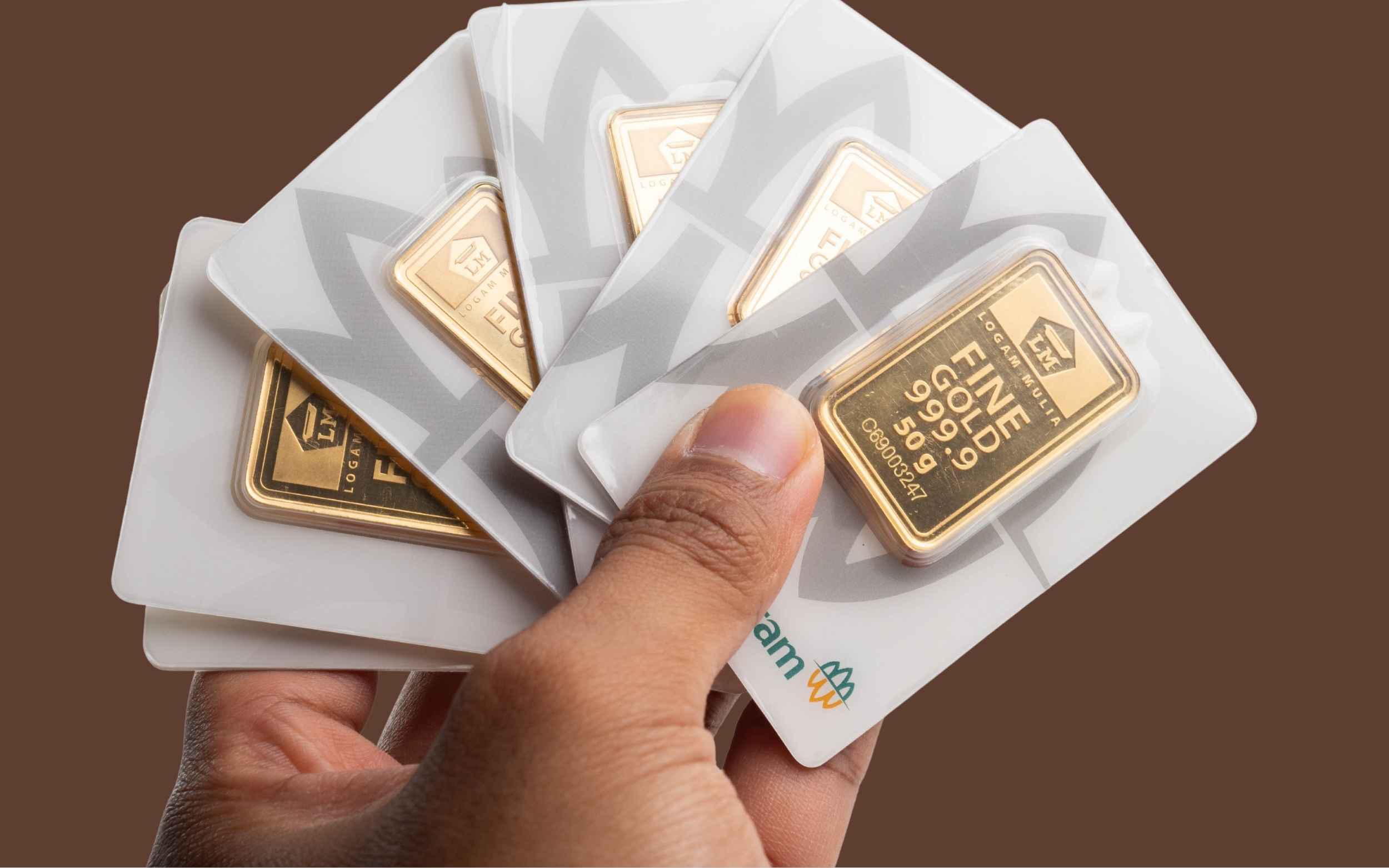 Harga Emas Antam Hari Ini Turun ke Rp2,627 Juta per Gram, Buyback Ikut Melemah