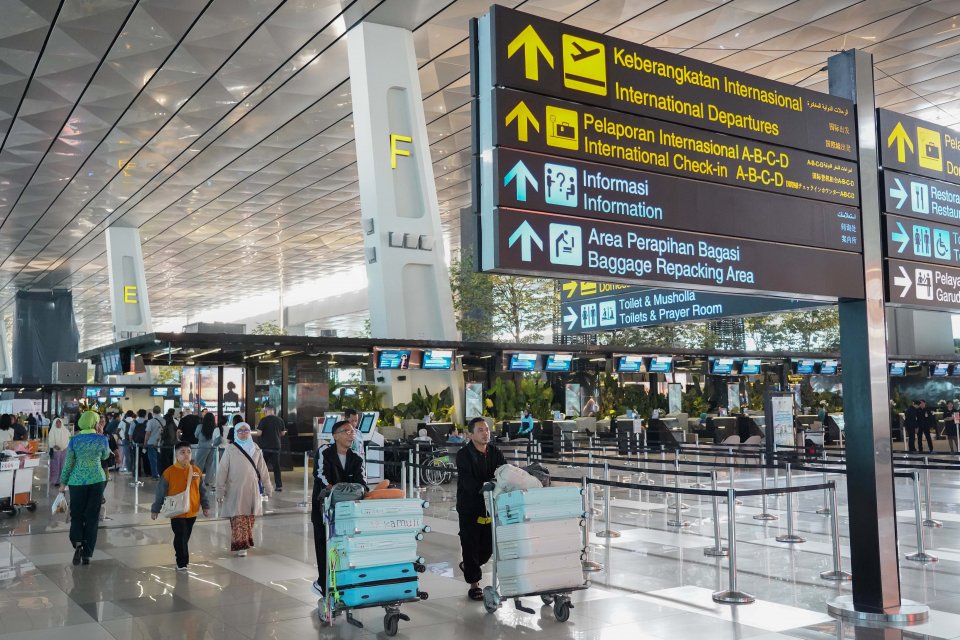 Erupsi Anak Krakatau Berpotensi Tunda Arus Ekspor-Impor Bandara Soetta US$168 Juta