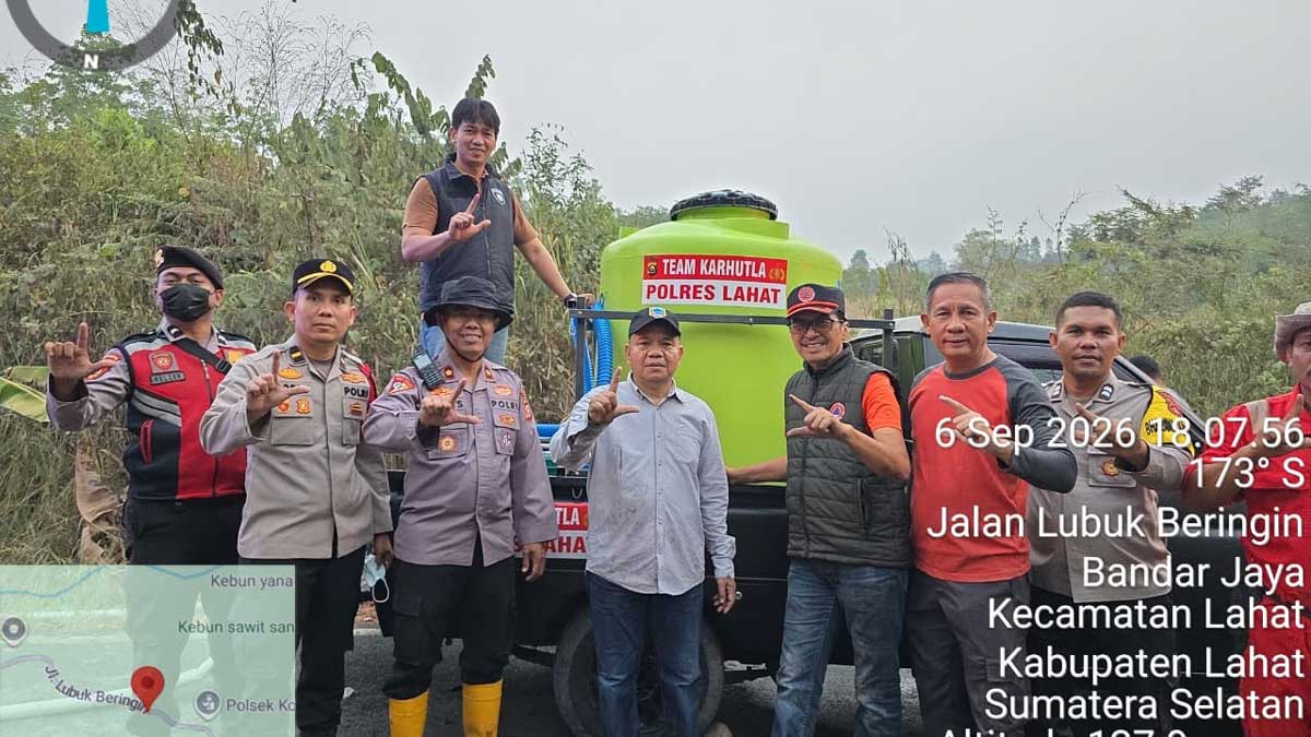Polres Lahat Kerahkan Mobil Suplai Air Bantu Padamkan Kebakaran, Kapolres Imbau Warga Segera Lapor Sebelum Api Membesar