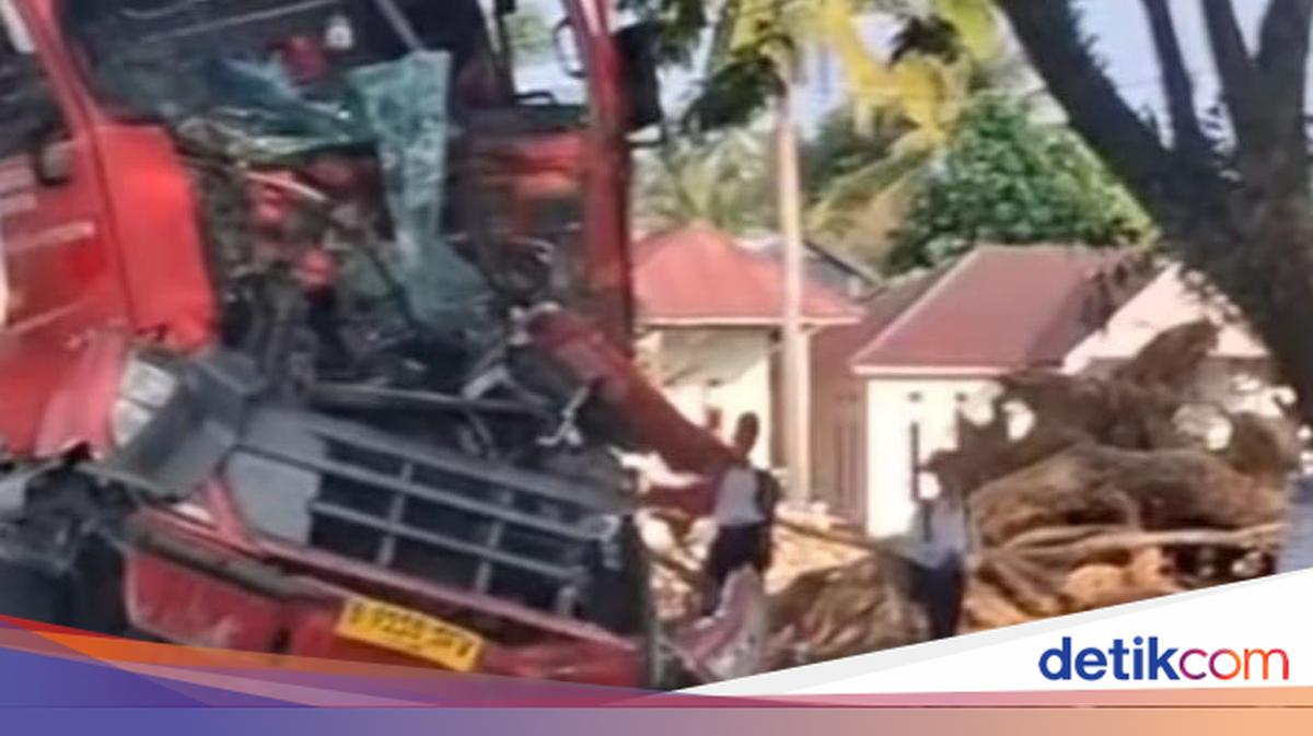 Mobil Tangki BBM Tabrak Truk Parkir di Mamuju Tengah, Sopir Alami Luka Robek di Lengan