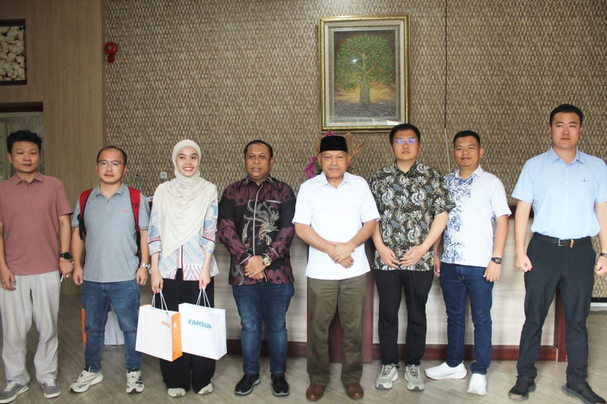 Wagub Maluku Utara Sarbin Sehe Jajaki Kerja Sama Industri Hijau Bersama CNBM Group China, Bahas Energi Terbarukan
