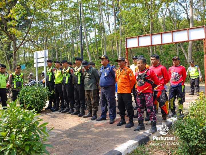Perhutani Patroli Hutan Semarang hingga Perbatasan Demak-Grobogan, Cegah Karhutla
