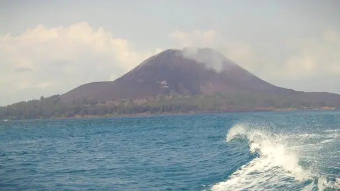 Tiga Bandara InJourney Kembali Beroperasi, Abu Vulkanik Anak Krakatau Menjauh ke Samudera Hindia