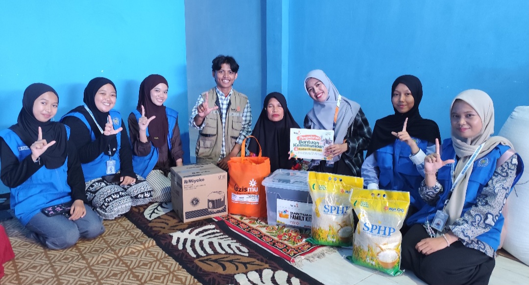 Kebakaran Hanguskan Rumah di Maros, Lazismu Sulsel dan Maros Salurkan Family Kit hingga Sembako untuk Satu Keluarga