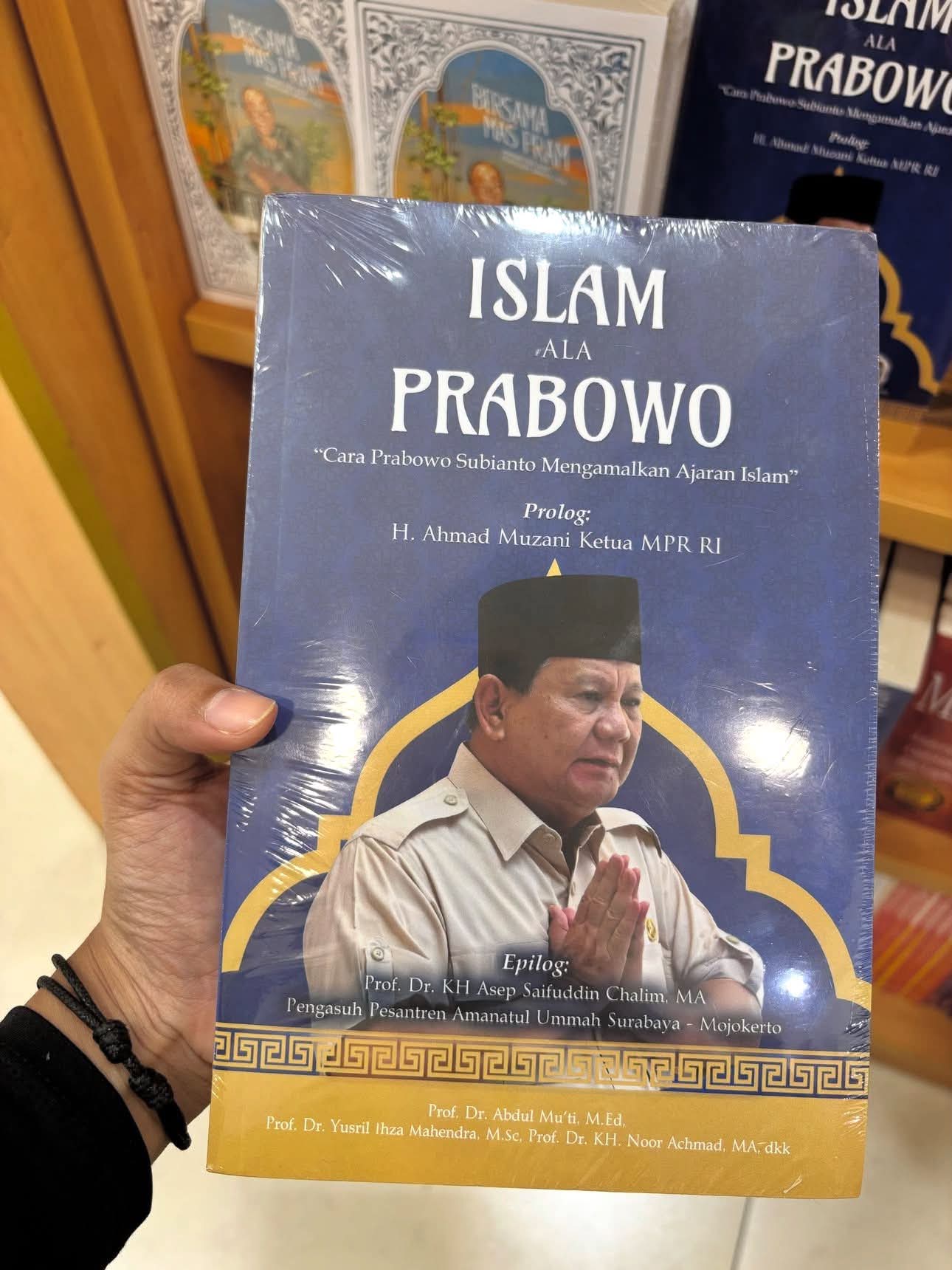 Dua Tokoh Ulama Bantah Terlibat dalam Buku Islam Ala Prabowo, Ini Klarifikasi TGB dan Gus Kautsar