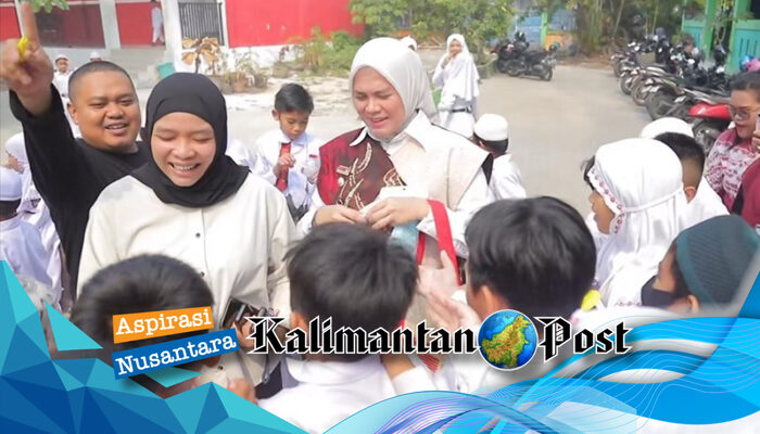 ISPU Banjarmasin Tembus 303 Kategori Berbahaya, Pemkot Bagikan Masker ke Pelajar dan Terapkan PJJ Tiga Hari