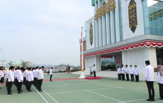 Kabut Asap Karhutla Selimuti Kaltara, Kemenag Ingatkan Pegawai Pakai Masker dan Jaga Kesehatan
