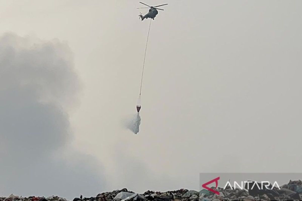 Kebakaran TPA Galuga Bogor: Helikopter TNI AU Dikerahkan Water Bombing, Api Berasal dari Lahan Pertanian