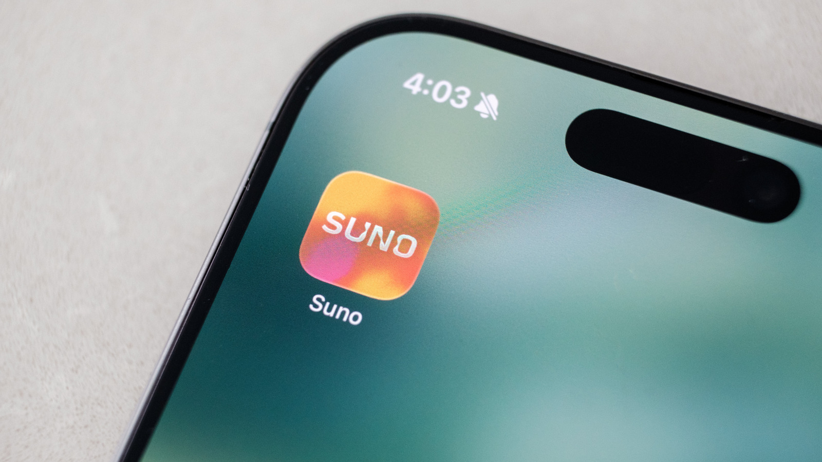 Suno Rilis Model AI v6, Dikembangkan Bareng Warner dan BMG