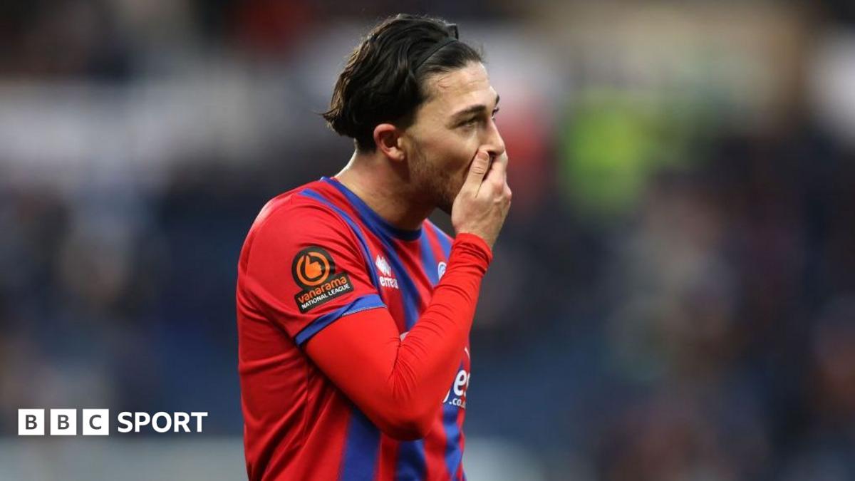 Ollie Harfield Main Lagi Usai 717 Hari Pensiun, Bek Aldershot Town Sembuh dari Cedera Lutut Parah