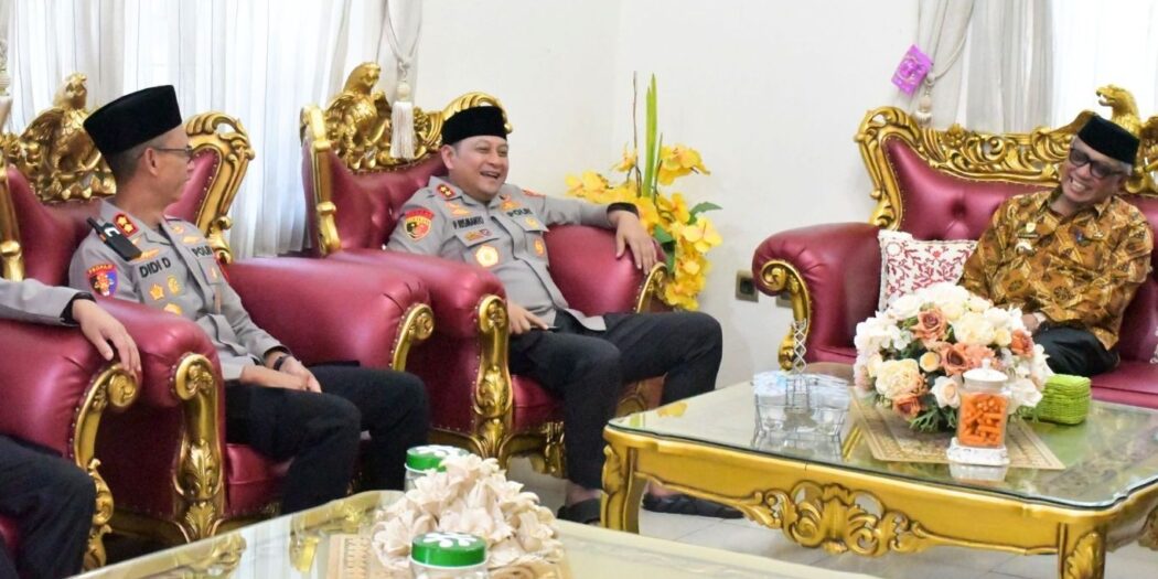 Kapolda Jabar Pipit Rismanto Resmikan Barak Dalmas Polres Banjar, Wali Kota Sudarsono Apresiasi Penguatan Sarana Pengamanan Massa