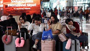 Erupsi Anak Krakatau Ganggu 2.961 Penerbangan, Ekonom Sebut Sektor Ini Paling Rentan