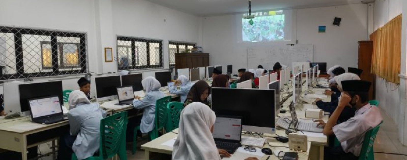 OMI 2026 Tingkat Kota Jambi Digelar di MTsN 2, Ratusan Pelajar MTs Berebut Tiket ke Provinsi