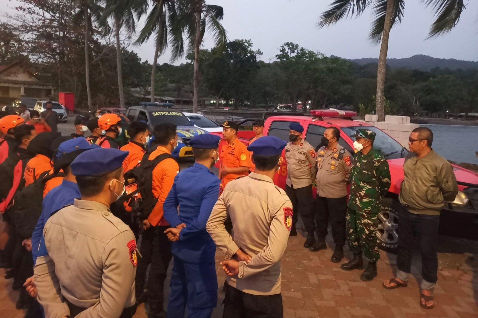 5 Jurnalis Hilang di Selat Sunda Belum Ditemukan, Tim SAR Banten Perluas Area Pencarian ke 9,98 Mil Laut