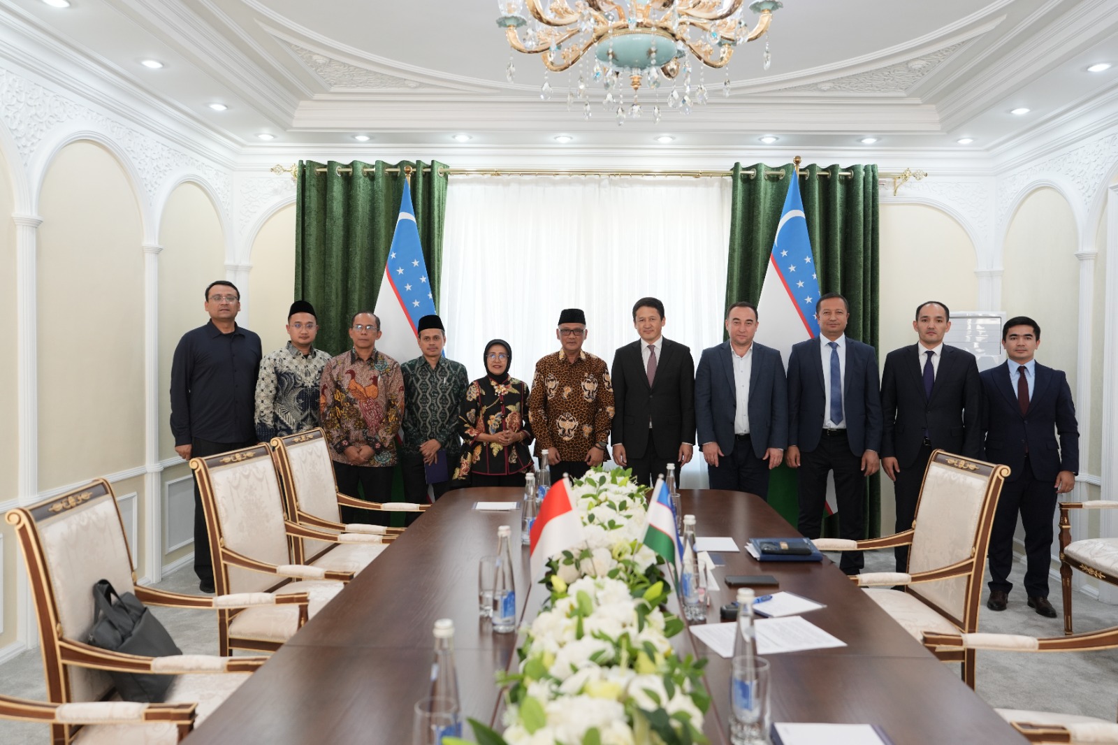 Kemenhaj Dorong Wisata Religi dan Penerbangan Langsung ke Uzbekistan