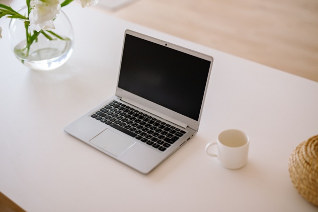 6 Rekomendasi Laptop Mini 2026 untuk Mahasiswa dan Pekerja
