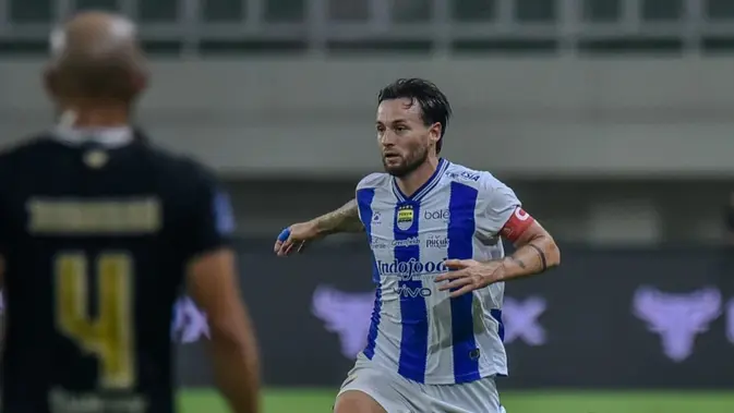 Marc Klok Sebut Persib vs Persija di GBK Baik untuk Sepak Bola Indonesia
