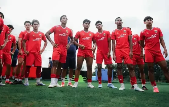 Timnas Indonesia U-20 Tiba di Bandara Soetta Tangerang Usai Kualifikasi Piala Asia 2027, Nova Arianto Bersyukur Penerbangan Normal