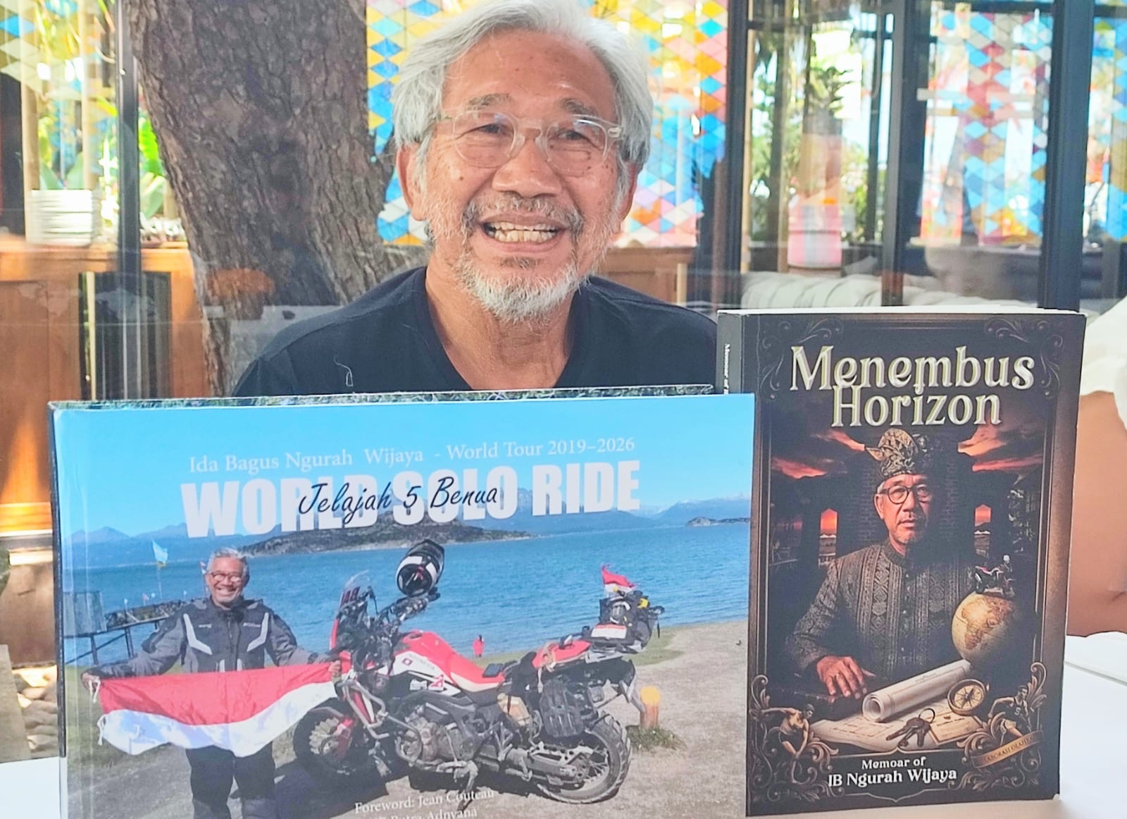 Ngurah Wijaya Rilis Dua Buku, Kisah 79 Negara dengan Motor Berpelat DK
