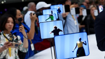 Apple Resmi Luncurkan iPhone Duo, Ponsel Lipat Pertama dengan Layar 7,8 Inci