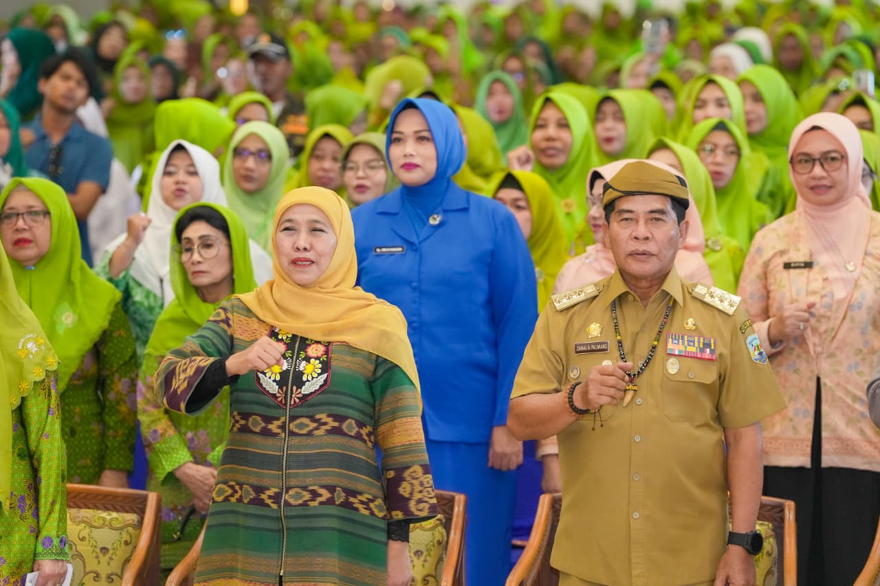 Khofifah Ajak Ratusan Kader Muslimat NU di Kaltara Perkuat Peran Perempuan sebagai Madrasah Ula dan Penggerak Perdamaian Dunia