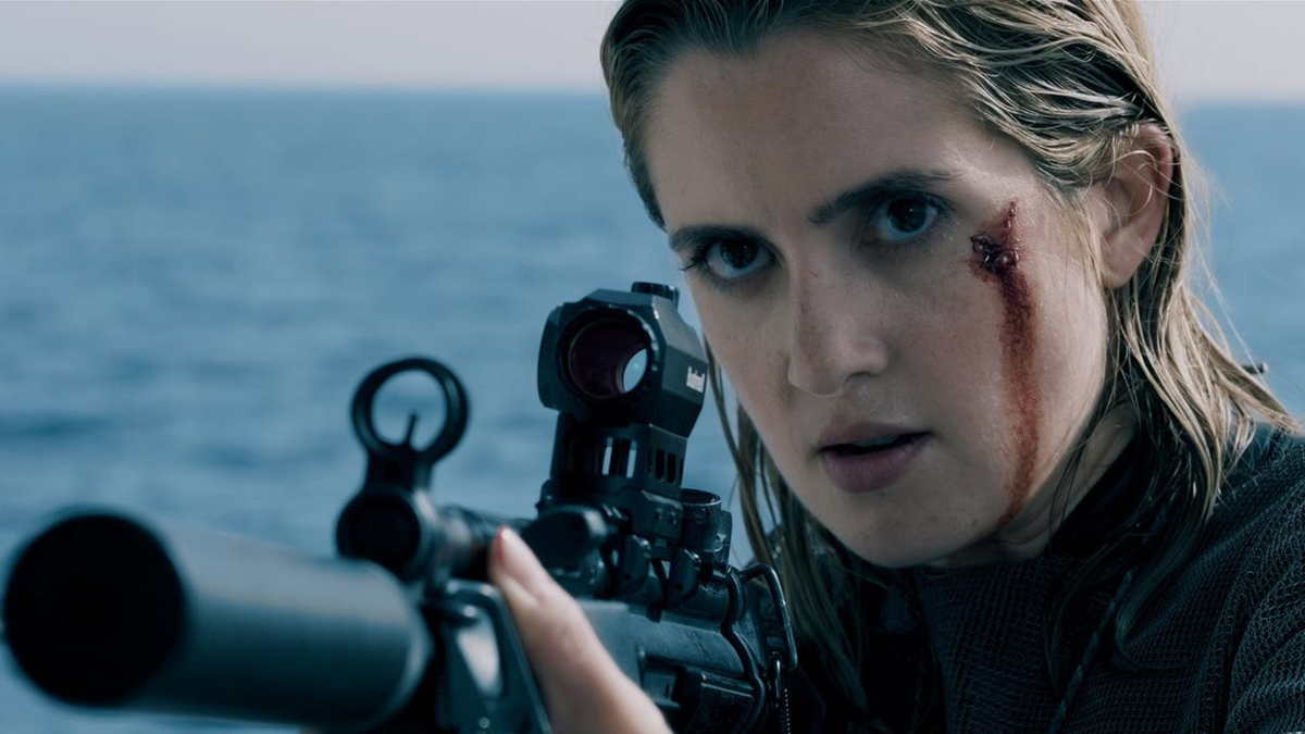 Film Above & Below Tayang di Indonesia, Laura Marano Terjebak Hiu dan Kartel